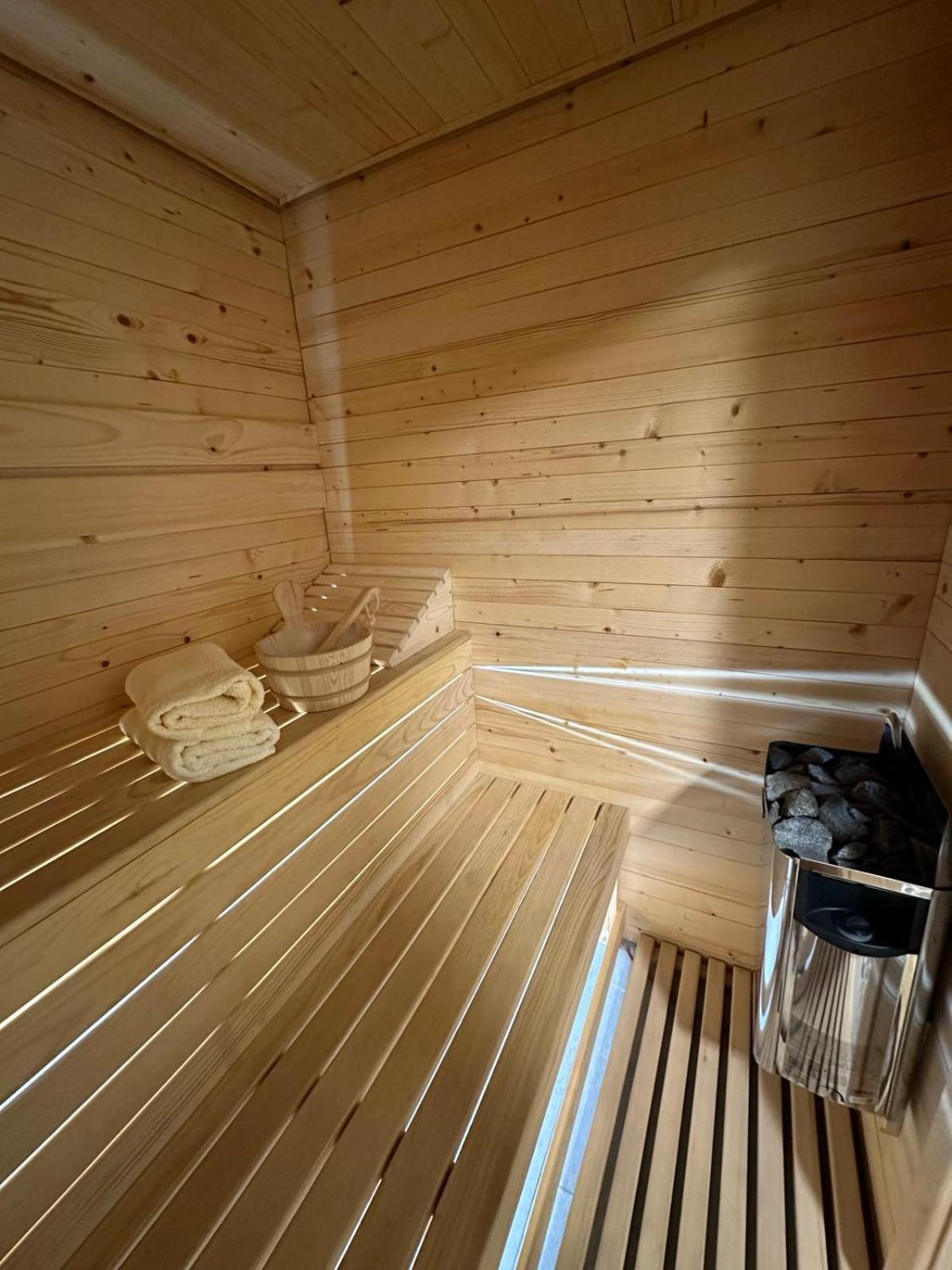 Aya - With Sauna And Outdoor Swimming Pool Apartment