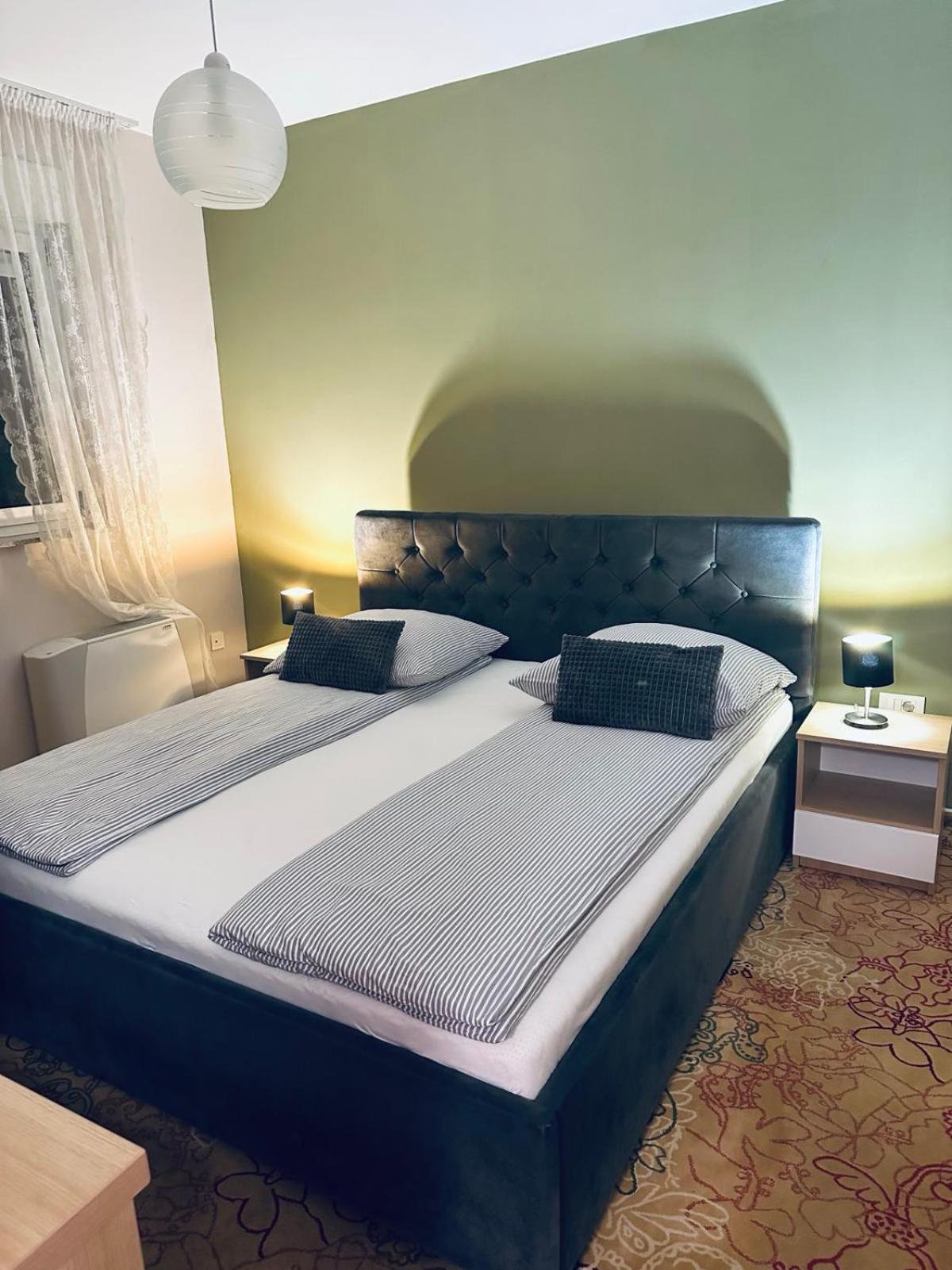 Apartma Aya - With Sauna And Outdoor Swimming Pool