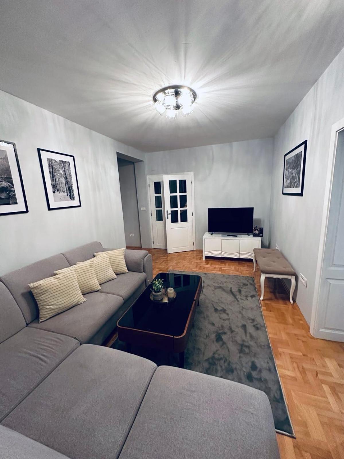 Aya - With Sauna And Outdoor Swimming Pool Apartment